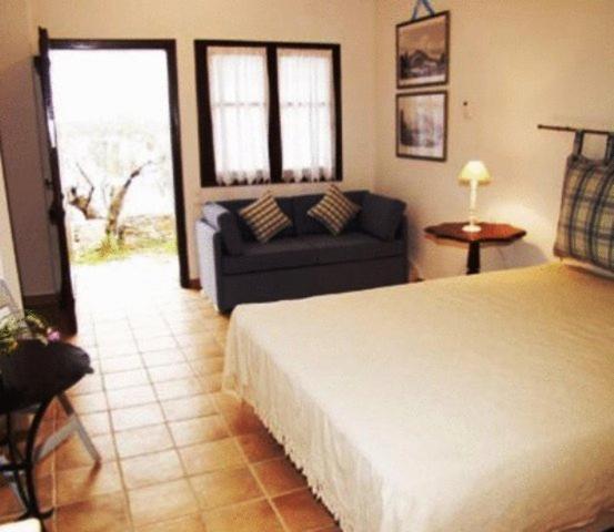Sea Front Apartment Milina Exterior photo